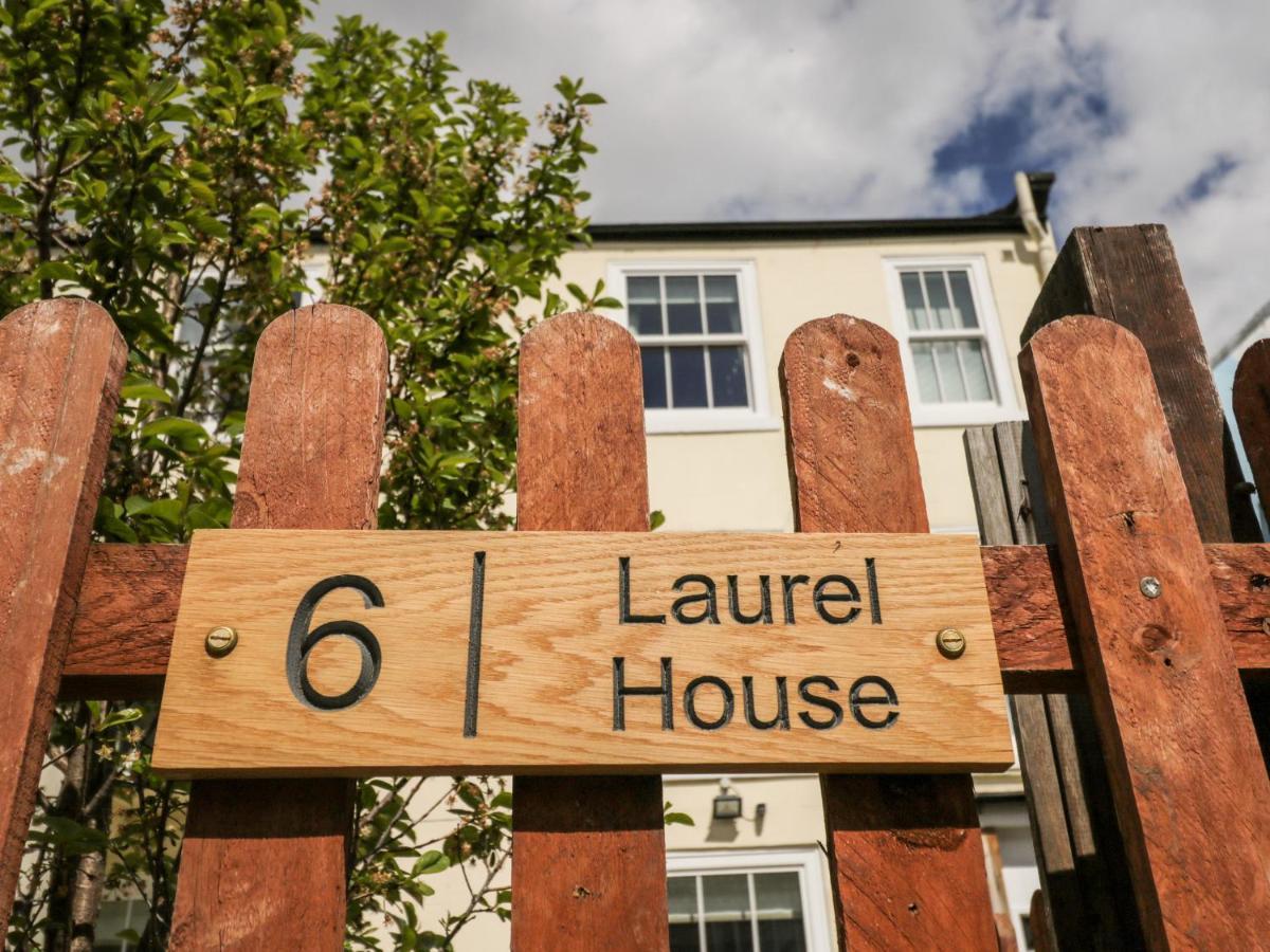 Laurel House Villa Whitby Exterior photo